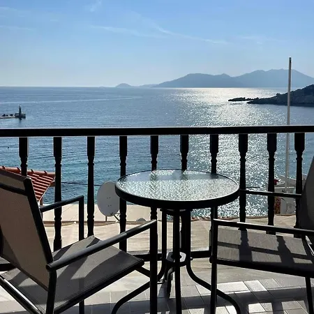 Loukia Appartement *