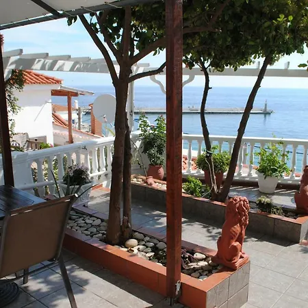 Appartement Loukia *